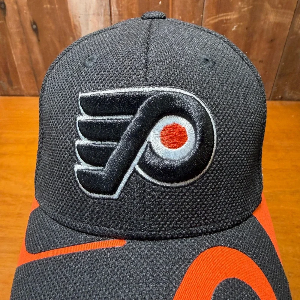 Reebok Philadelphia Flyers Hat Youth OSFM Black Orange NHL Center Ice Mesh Cap